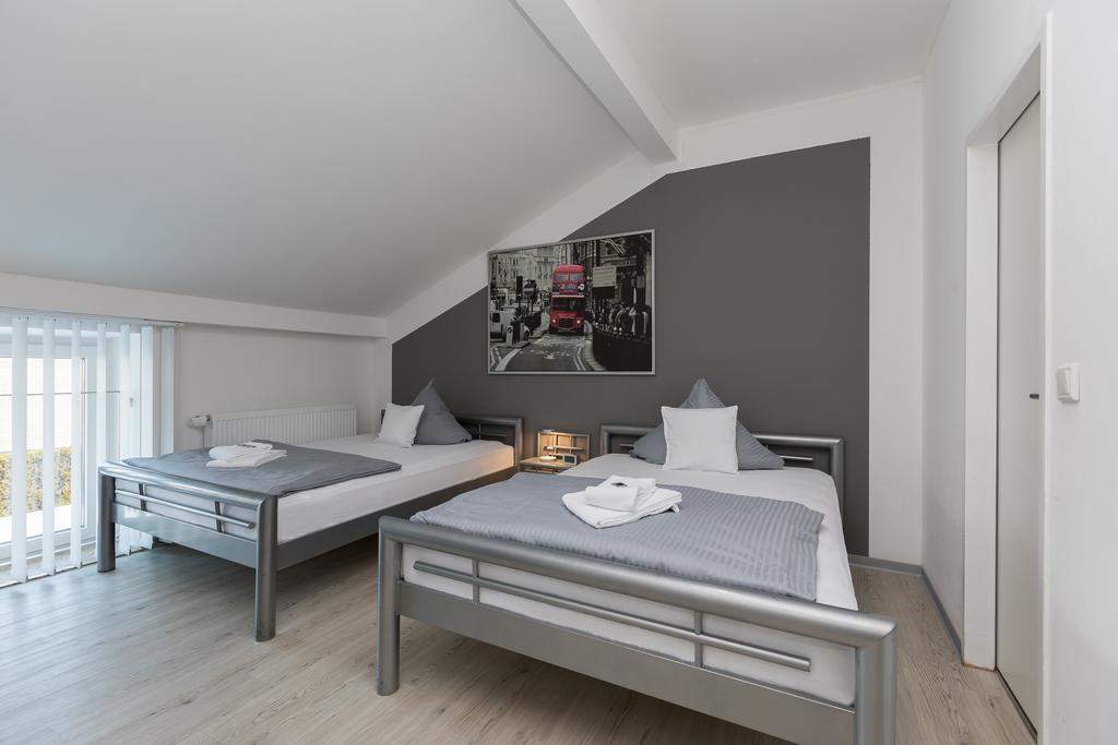 Hotel Rühen, 24 Stunden Check In, Kostenfreie Parkplätze